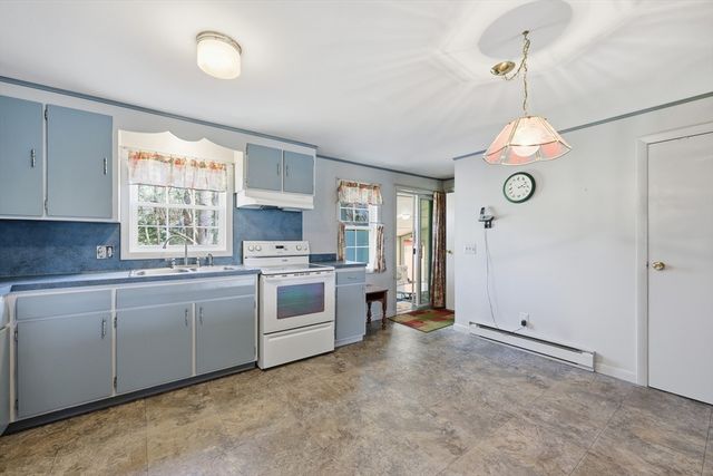 135 Pine Acre Road, Springfield, MA 01129