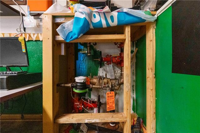 705 E Warrington Ave, Allentown, PA 15210