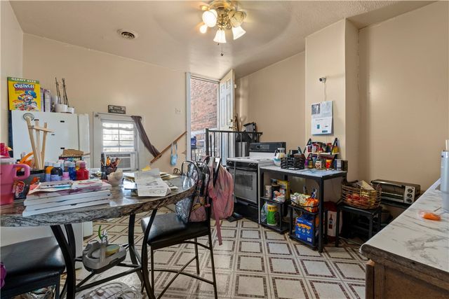 705 E Warrington Ave, Allentown, PA 15210