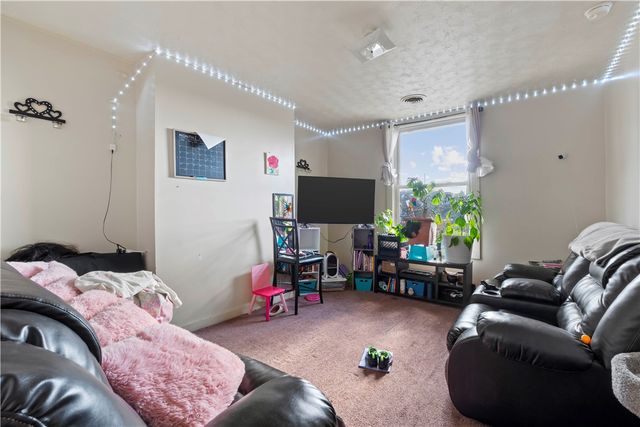 705 E Warrington Ave, Allentown, PA 15210