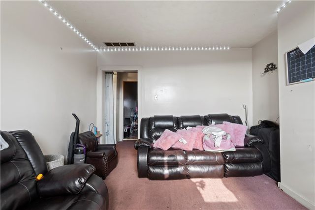 705 E Warrington Ave, Allentown, PA 15210