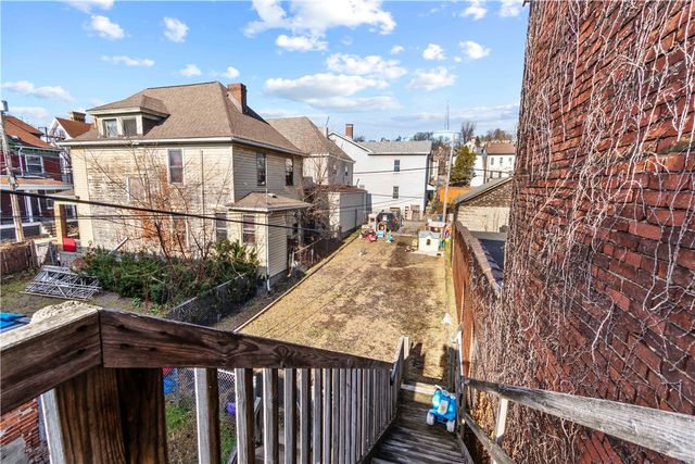 705 E Warrington Ave, Allentown, PA 15210