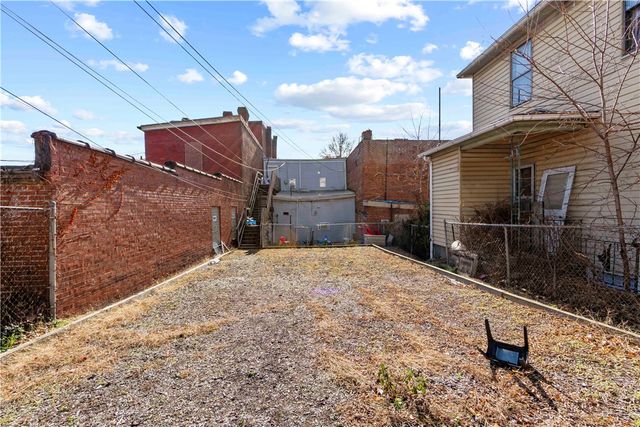 705 E Warrington Ave, Allentown, PA 15210