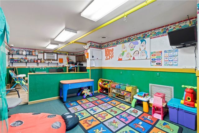 705 E Warrington Ave, Allentown, PA 15210