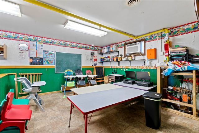 705 E Warrington Ave, Allentown, PA 15210