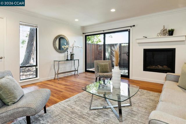 128 Via Cabrera Ln, Martinez, CA 94553