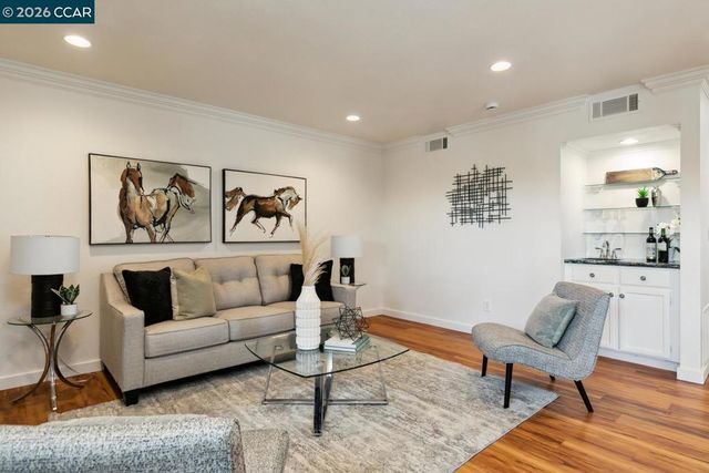 128 Via Cabrera Ln, Martinez, CA 94553