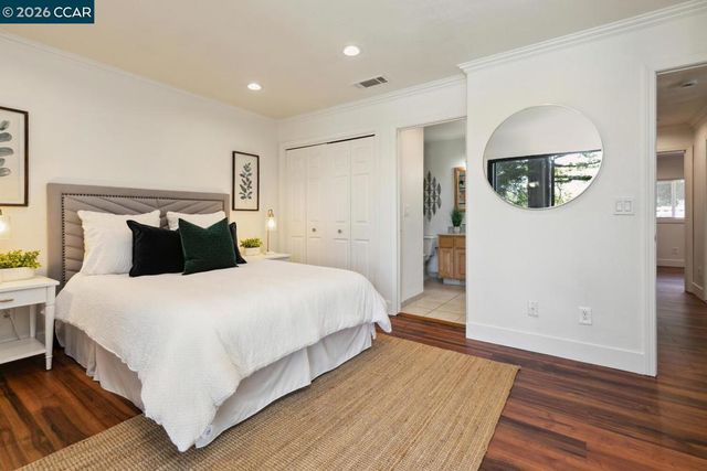 128 Via Cabrera Ln, Martinez, CA 94553