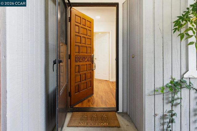 128 Via Cabrera Ln, Martinez, CA 94553