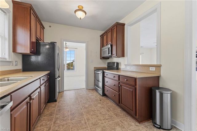 4155 Harbor Walk Ave, Norfolk, VA 23518