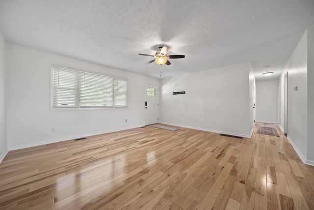 4617 Zuber Road, Orient, OH 43146