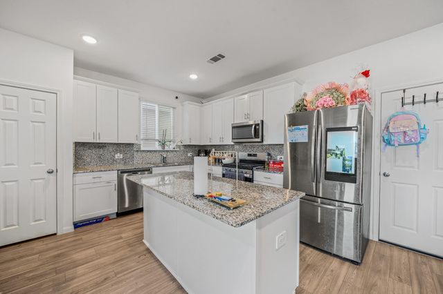 10714 Cashew Run Lane, Houston, TX 77075