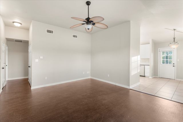 104 SE County Road 3046, Corsicana, TX 75109