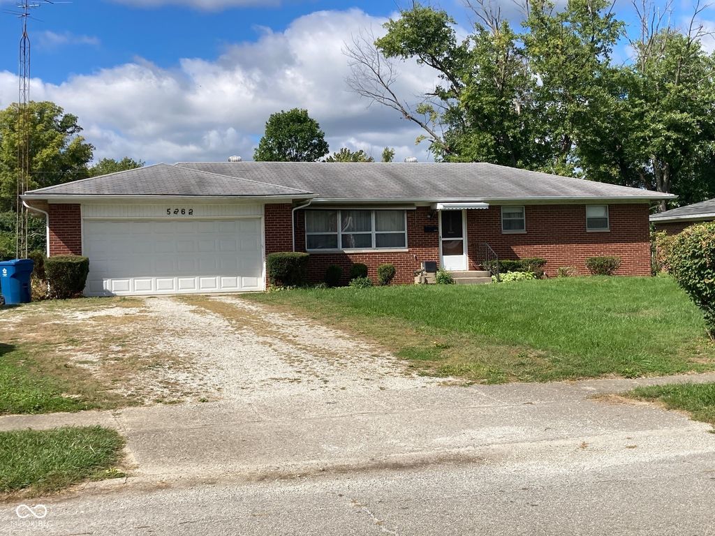 5262 Mark Lane, Indianapolis, IN 46226