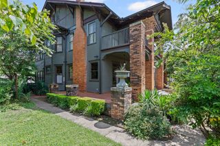 4606 E Side Avenue, Dallas, TX 75226