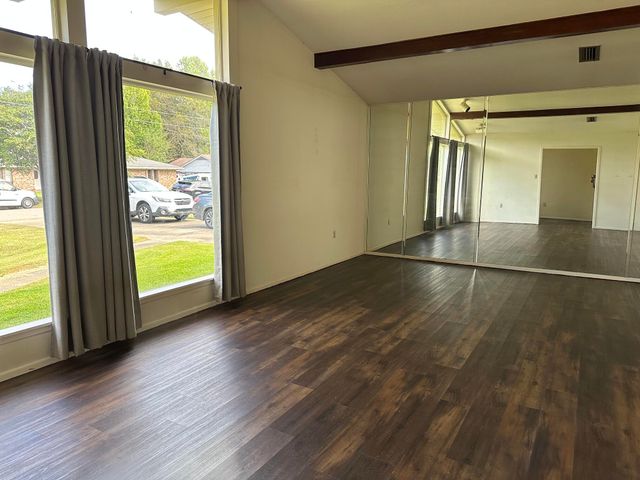 1213 Marie St., Hattiesburg, MS 39402