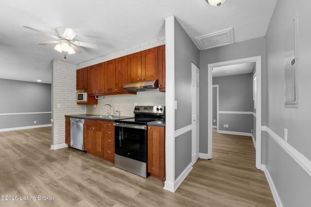 6108 Potts Ln, Crestwood, KY 40014