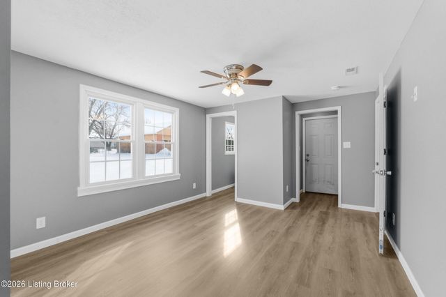 6108 Potts Ln, Crestwood, KY 40014