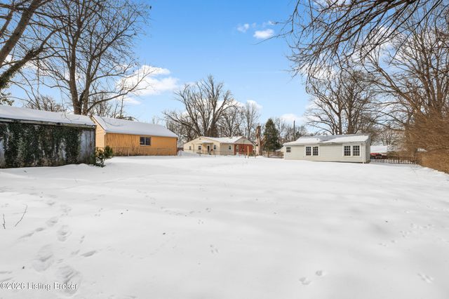 6108 Potts Ln, Crestwood, KY 40014