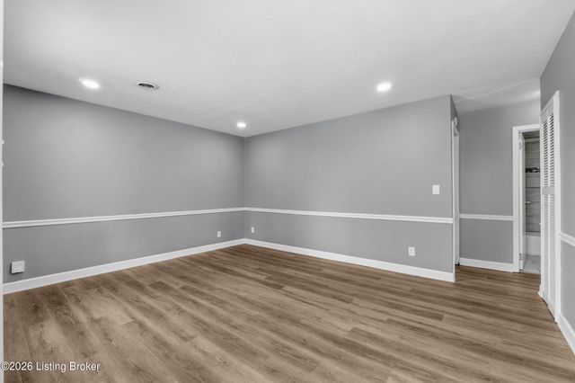 6108 Potts Ln, Crestwood, KY 40014