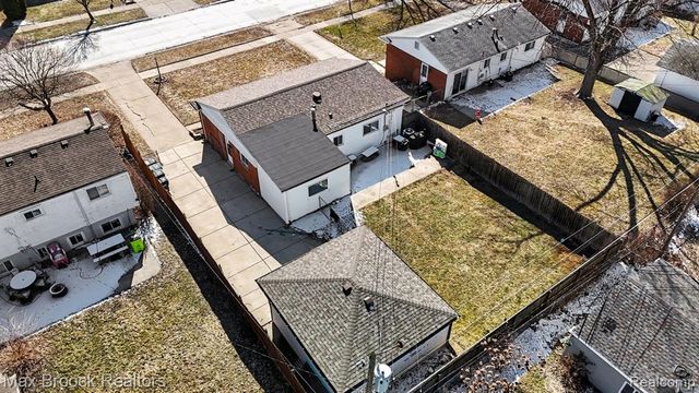 8451 Doncaster Drive, Sterling Heights, MI 48312