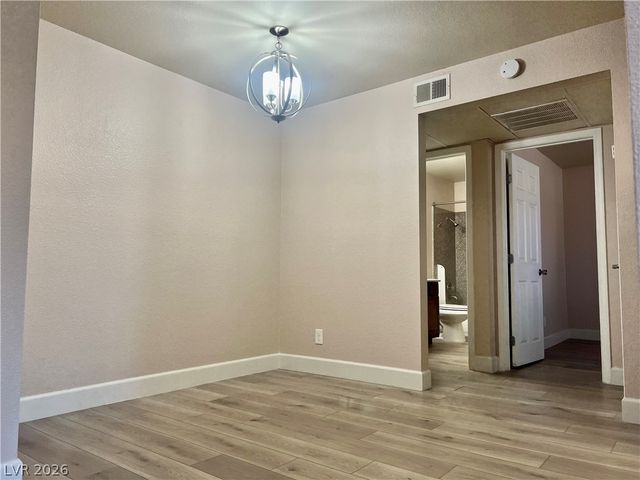 5295 Indian River Drive 310, Las Vegas, NV 89103