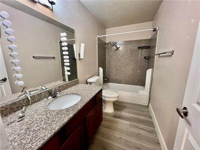5295 Indian River Drive 310, Las Vegas, NV 89103