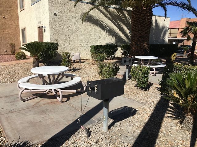 5295 Indian River Drive 310, Las Vegas, NV 89103