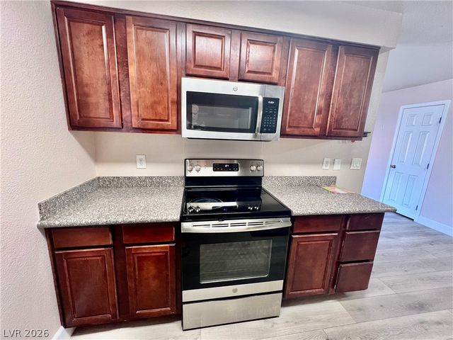 5295 Indian River Drive 310, Las Vegas, NV 89103