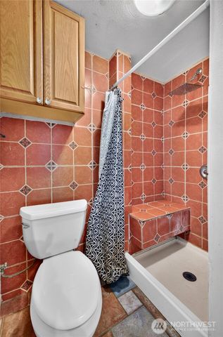 13043 40th Ave S, Tukwila, WA 98168