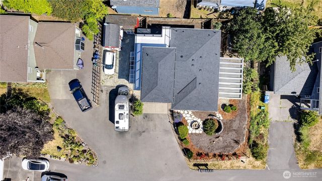 13043 40th Ave S, Tukwila, WA 98168