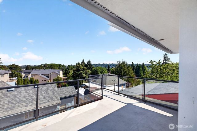 13043 40th Ave S, Tukwila, WA 98168