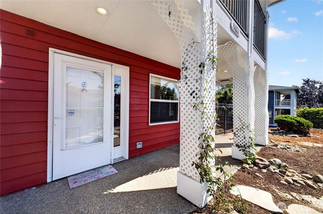 13043 40th Ave S, Tukwila, WA 98168