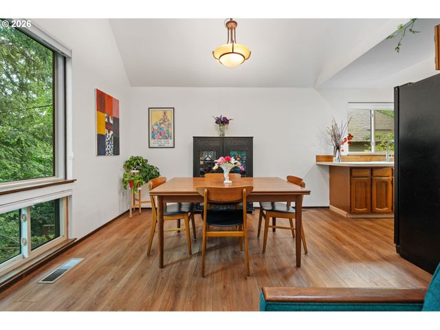 7133 Sw 7TH Ave, Portland, OR 97219