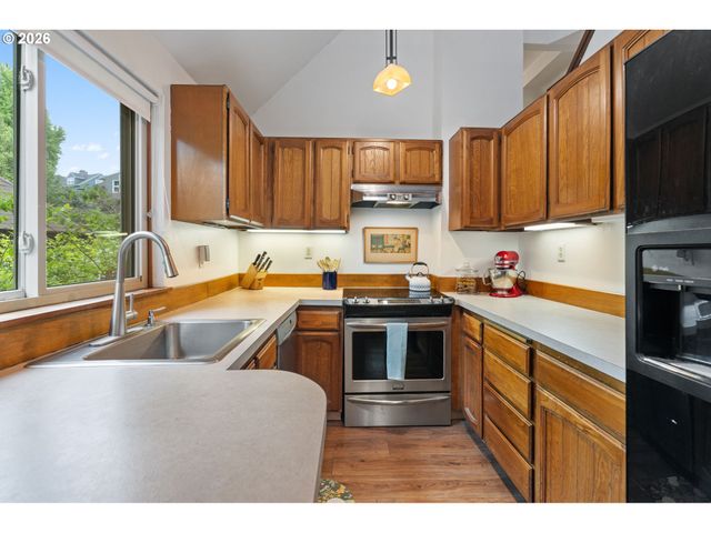 7133 Sw 7TH Ave, Portland, OR 97219