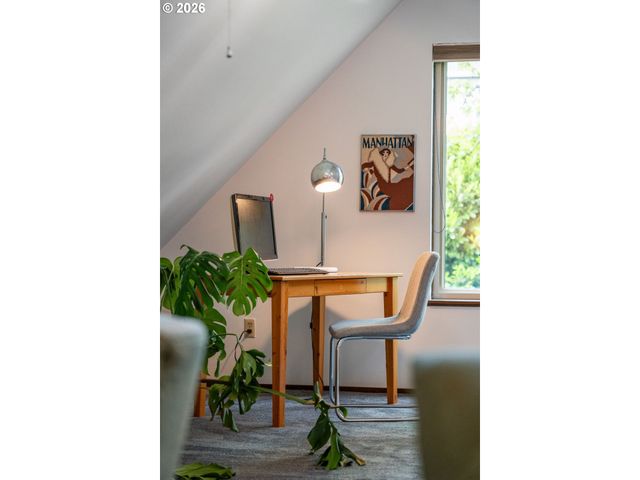 7133 Sw 7TH Ave, Portland, OR 97219