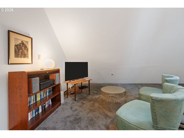 7133 Sw 7TH Ave, Portland, OR 97219