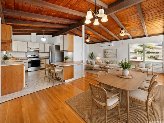 1453 Onipaa Street, Honolulu, HI 96819