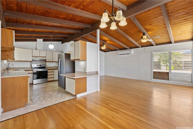 1453 Onipaa Street, Honolulu, HI 96819