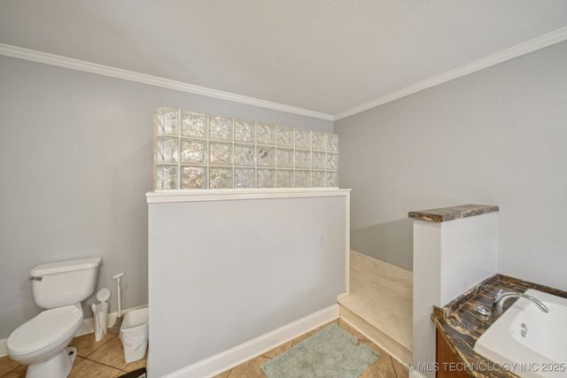 15864 E 530 Road, Inola, OK 74036