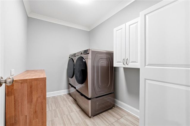 1902 Innsfail Drive, Snellville, GA 30078