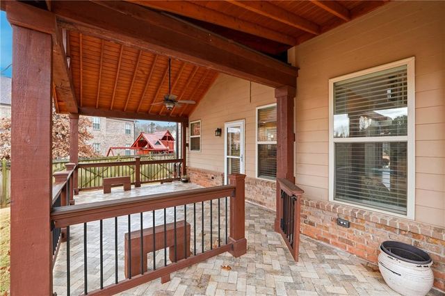 1902 Innsfail Drive, Snellville, GA 30078