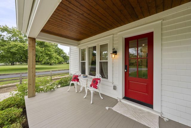 913 Groveport Road, Canal Winchester, OH 43110