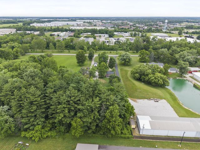 913 Groveport Road, Canal Winchester, OH 43110