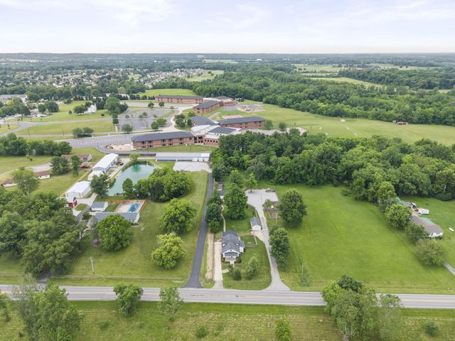 913 Groveport Road, Canal Winchester, OH 43110