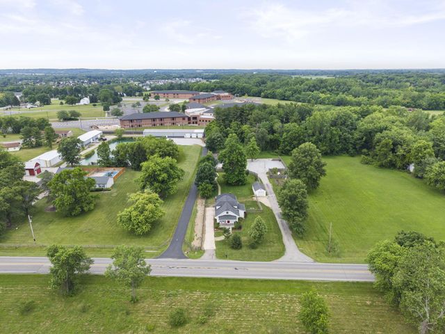 913 Groveport Road, Canal Winchester, OH 43110