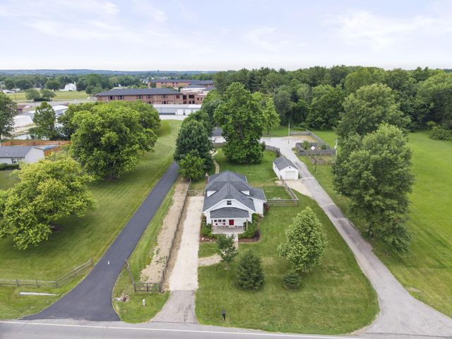 913 Groveport Road, Canal Winchester, OH 43110
