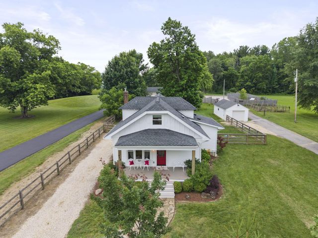 913 Groveport Road, Canal Winchester, OH 43110