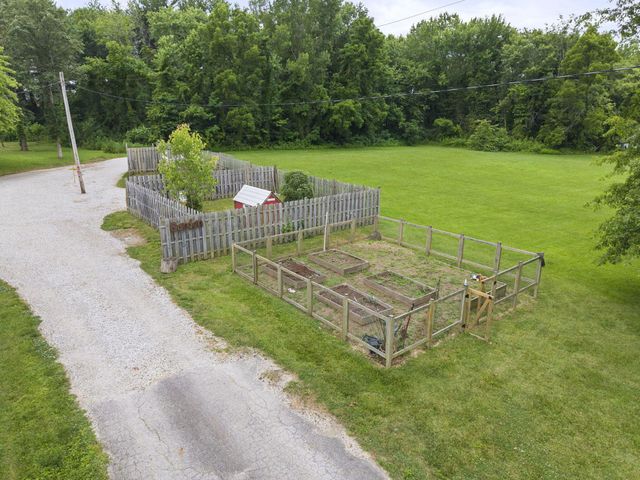 913 Groveport Road, Canal Winchester, OH 43110