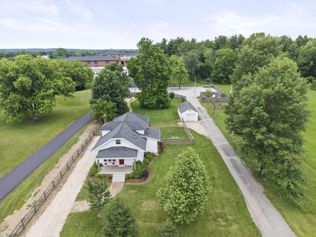 913 Groveport Road, Canal Winchester, OH 43110